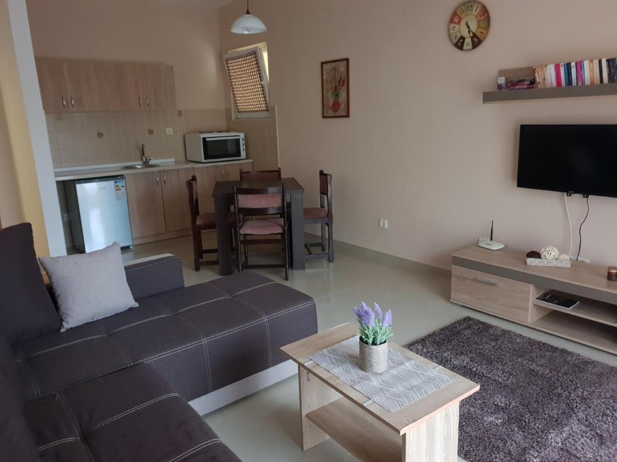 Apartmani Irena Tivat Eksteriør billede